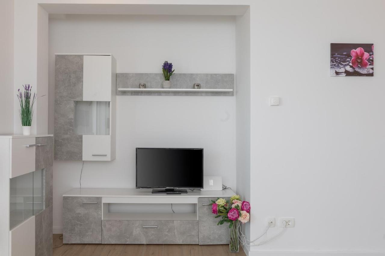 Apartment S&S Deluxe Makarska Buitenkant foto